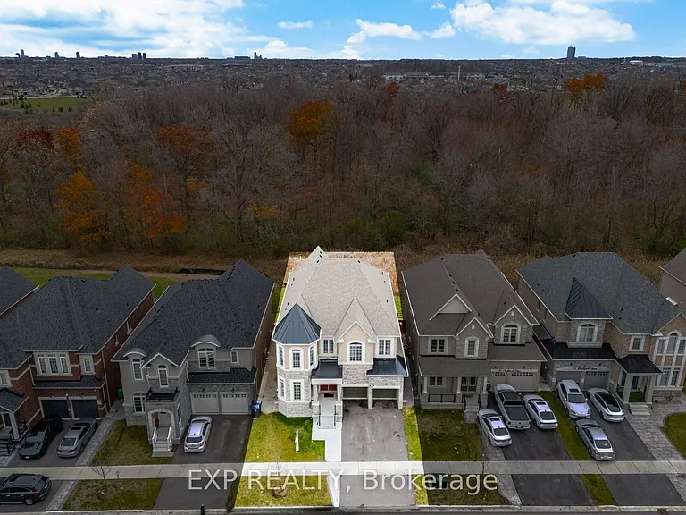 91 Clockwork Dr #BASEMENT — Photo 2