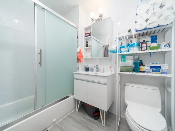 144-27 Sanford Avenue image 11 of 18