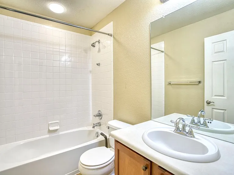 2370 Windmill Dr — Photo 21