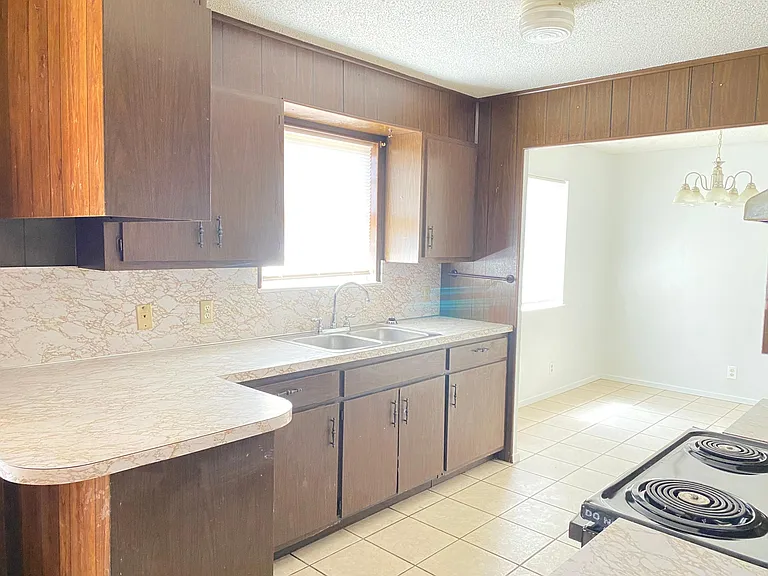 285 Nottingham Trl — Photo 4