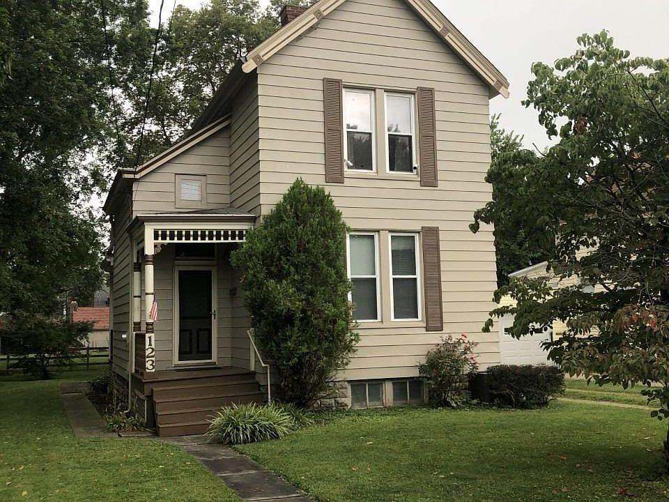 1st image of 123 W Voorhees St