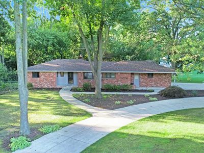 1050 Hillcrest Ave, Brighton, MI, 48116