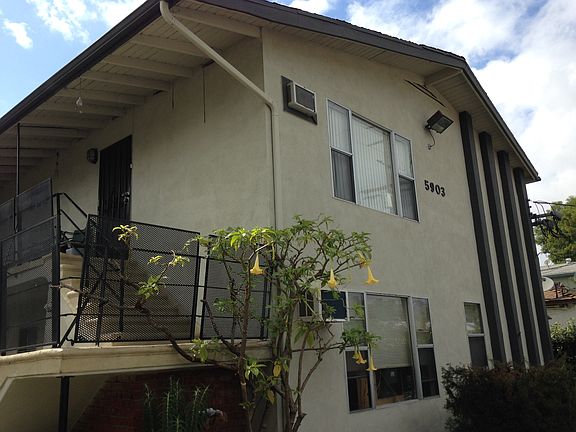 3rd image of 5903 Cahuenga Blvd APT 13