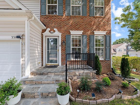 3rd image of 3302 Colorcott St