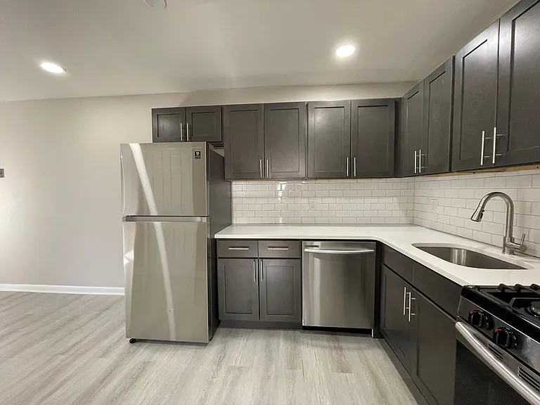 405 Penn Street — Photo 8