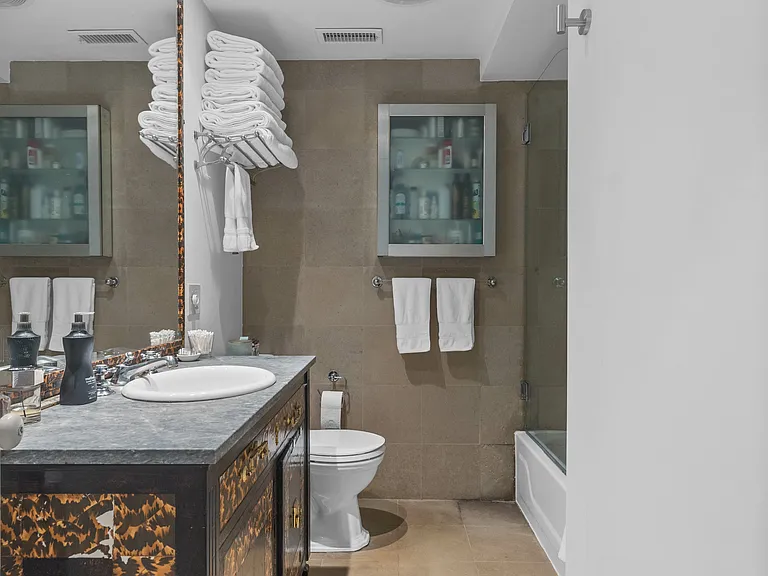 4 Cazenove St #1 — Photo 14