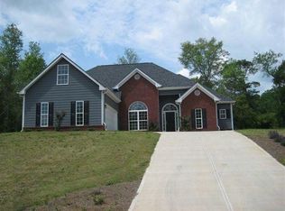 201 Woods Creek Rd, Jefferson, GA 30549