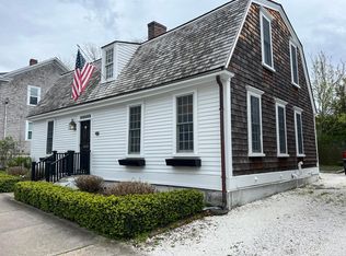 23 Bacheller St, Newport, RI 02840