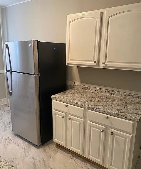 352 Laurel St #101 — Photo 3