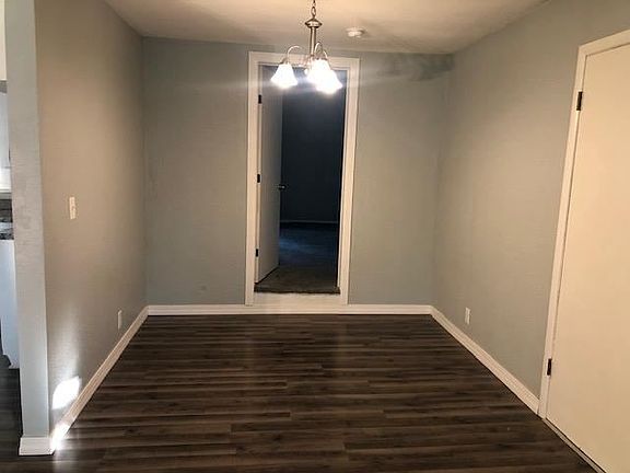 4th image of 611 N Marmaton Rd