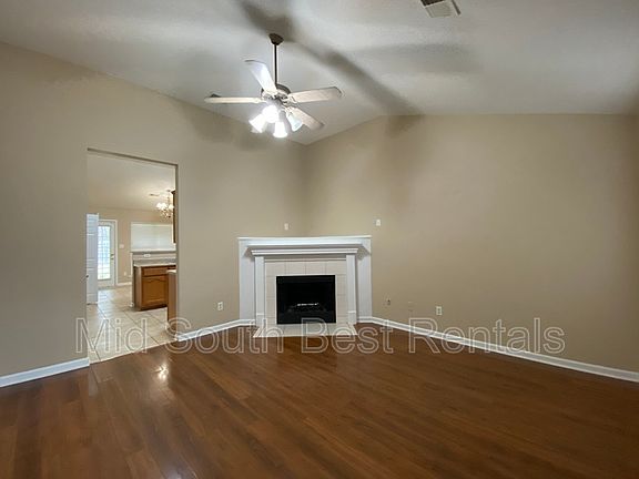 2nd image of 2505 Boxford Ln