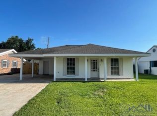 3123 Roselawn Dr, Morgan City, LA 70380