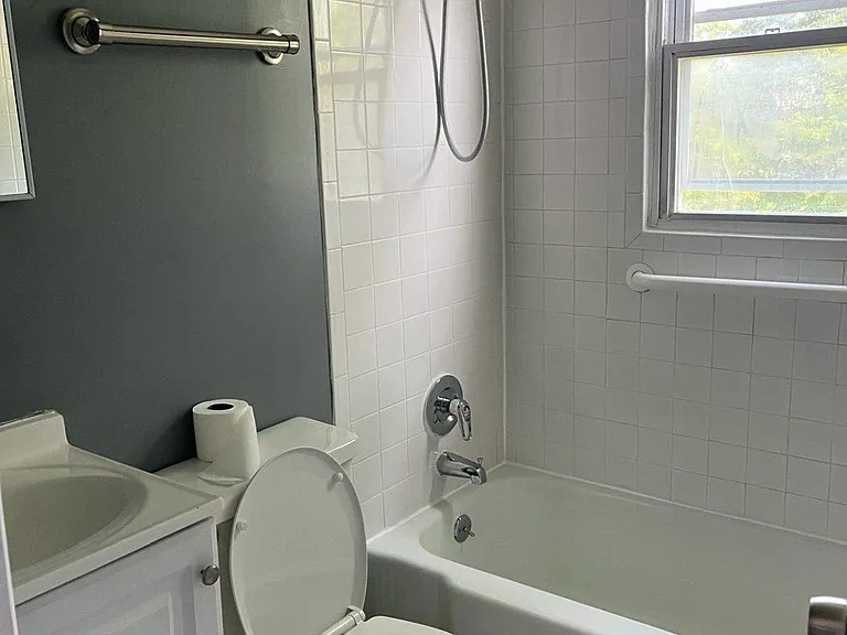 13435 Greenacre Dr — Photo 21