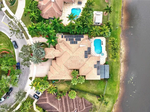 104 Dockside Cir, Weston, FL 33327