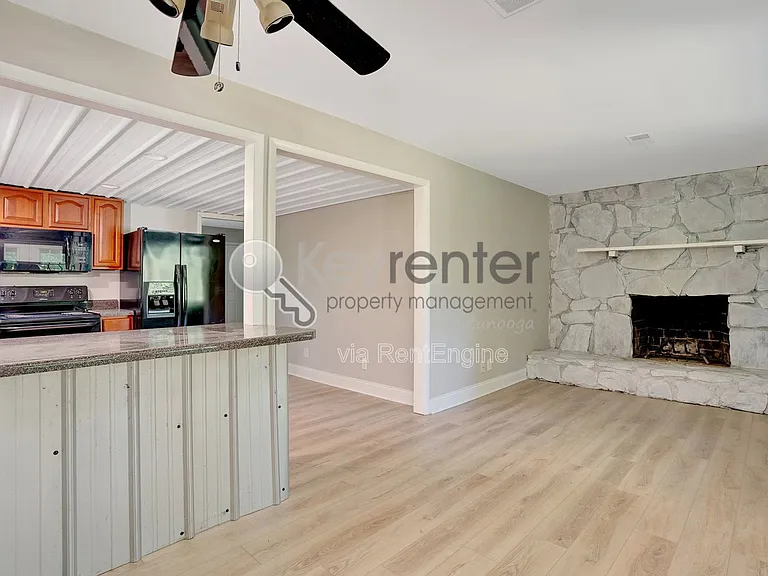 1461 Palisades Rd — Photo 10