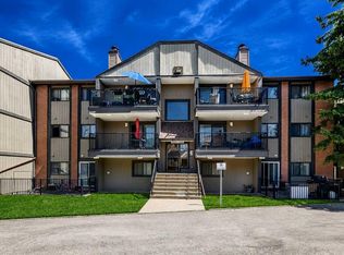 13045 W 6th St SW #3207, Calgary, AB T2W5H1