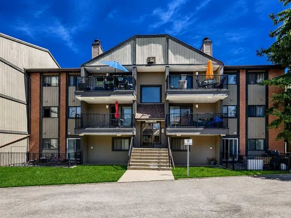 13045 W 6th St SW #3207, Calgary, AB T2W 5H1