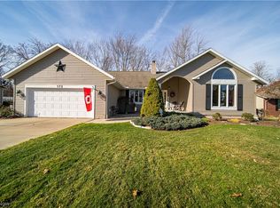 173 Cherrywood Cir, Geneva, OH 44041