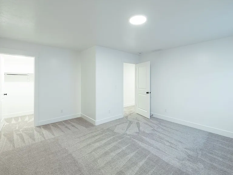 3711 Razor Cir — Photo 29