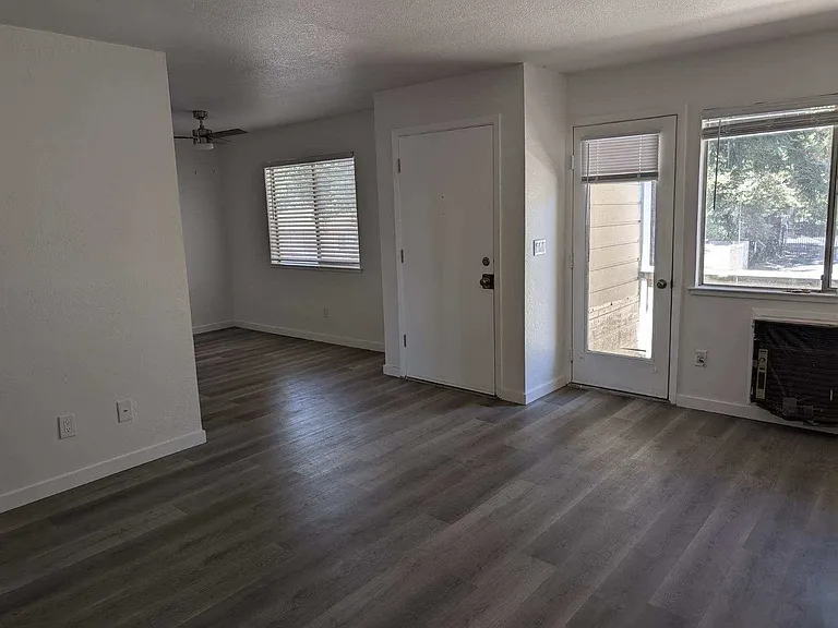 237 Alaska Ave — Photo 8
