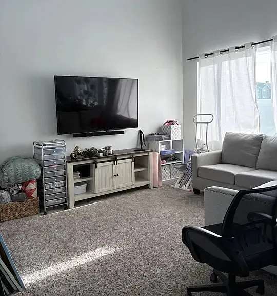 3765 S 3250 W — Photo 3