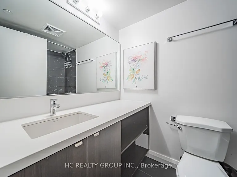 155 Yorkville Ave #2014 — Photo 8