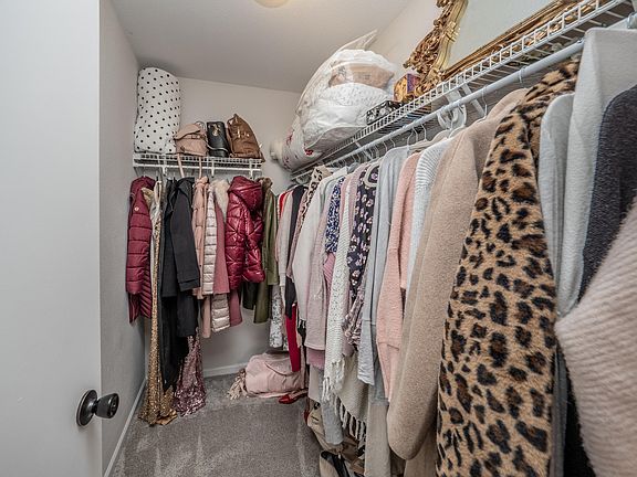 4th image of 2934 Carsten Ave