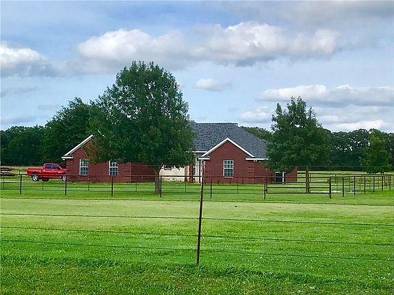 2nd image of 484 County Road 1435