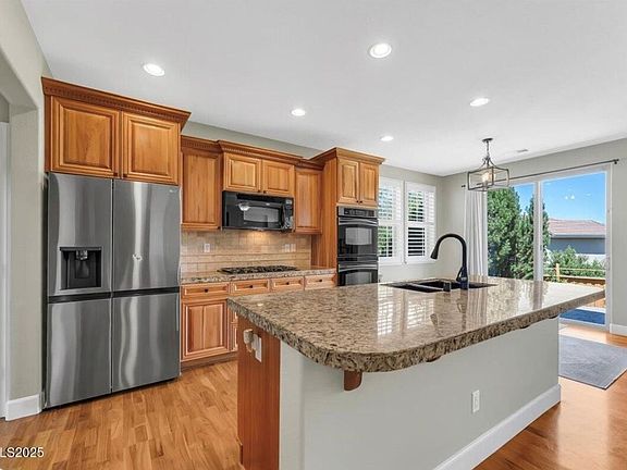 4th image of 6026 Quintessa Dr