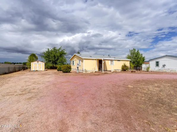 24240 N Bourbon Aly, Paulden, AZ 86334