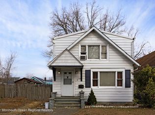 19 Navesink Ave, Middletown, NJ 07748