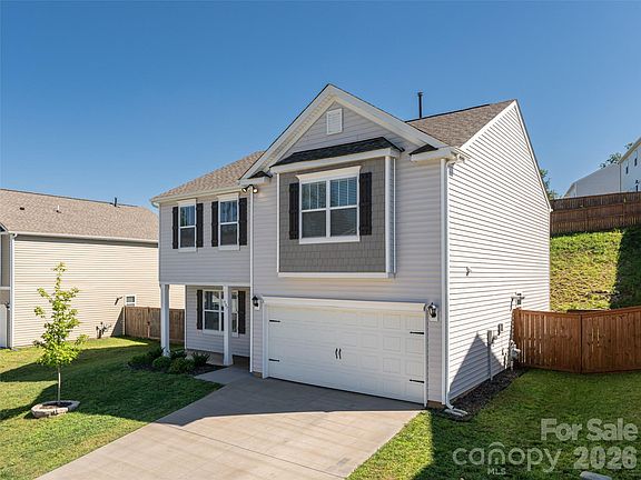 4th image of 907 Newport Ct