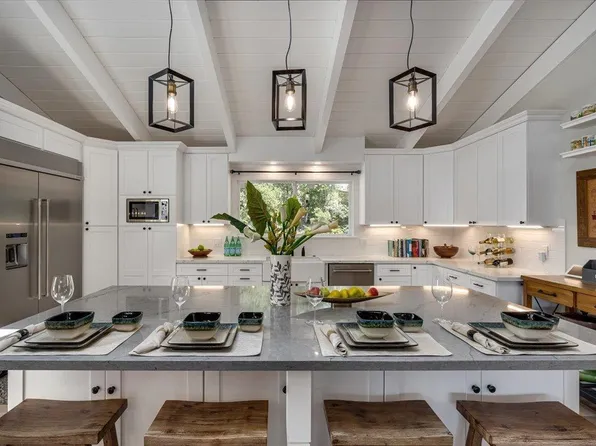 5305 Carriage Lane, Santa Rosa, CA 95403