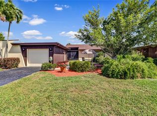 3815 Estero Bay Ln, Naples, FL 34112