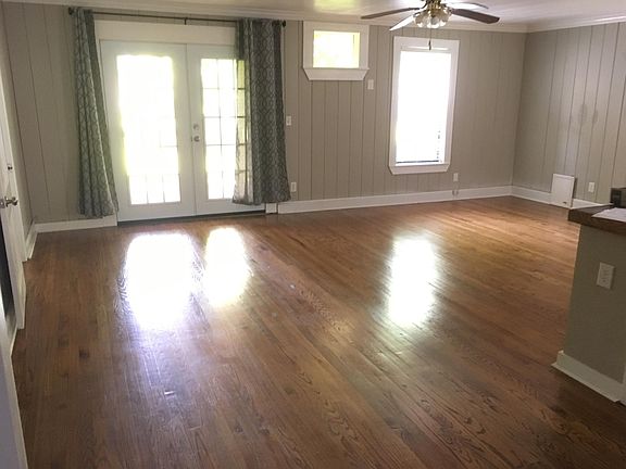 3rd image of 2610 Northside Dr