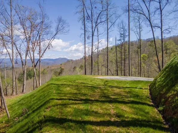 12 Bryson Ave, Bryson City, NC 28713