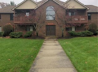 8615 Scenicview Dr #K-101, Broadview Heights, OH 44147
