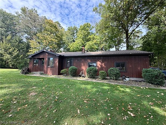 2nd image of 46528 Metz Rd