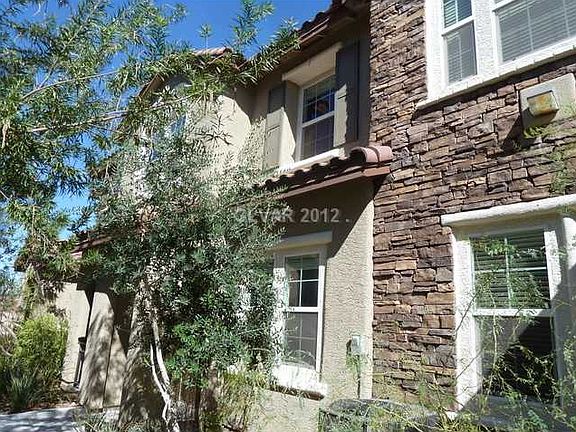 2nd image of 8419 Classique Ave Unit 102