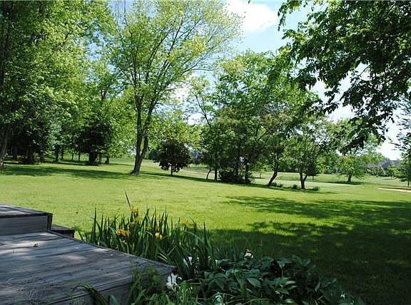 3rd image of 1145 Browns Ln