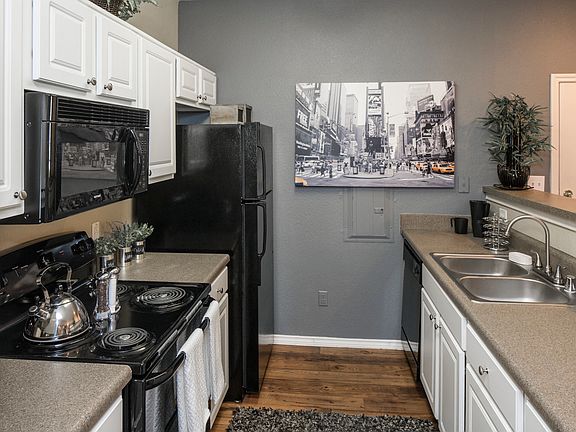 4th image of 2200 N Belt Line Rd #113