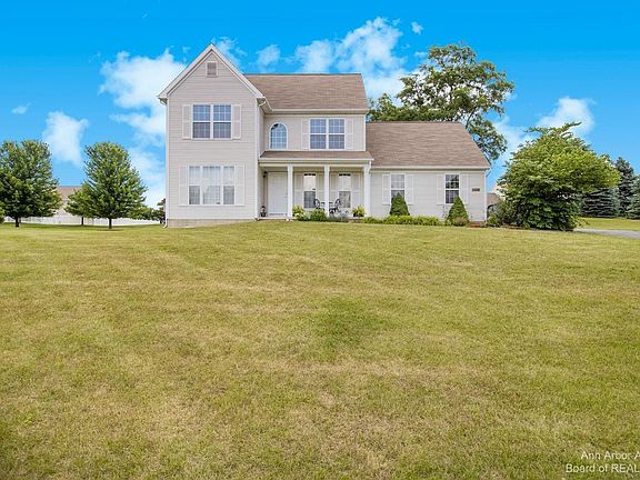 2nd image of 11234 Huckleberry Ln