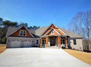 127 Rocky Water Point, Wellford, SC 29385