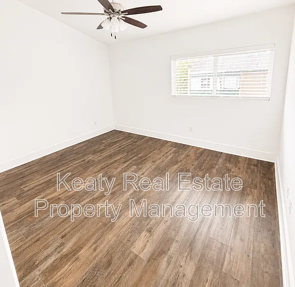 113 Highland Park Ln — Photo 3