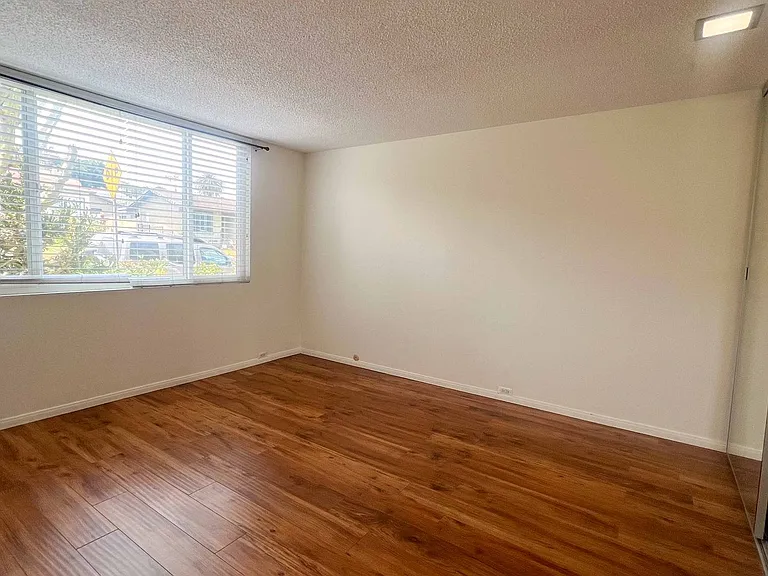 1311 Evergreen St — Photo 7