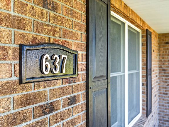 2nd image of 637 Woodside Ct