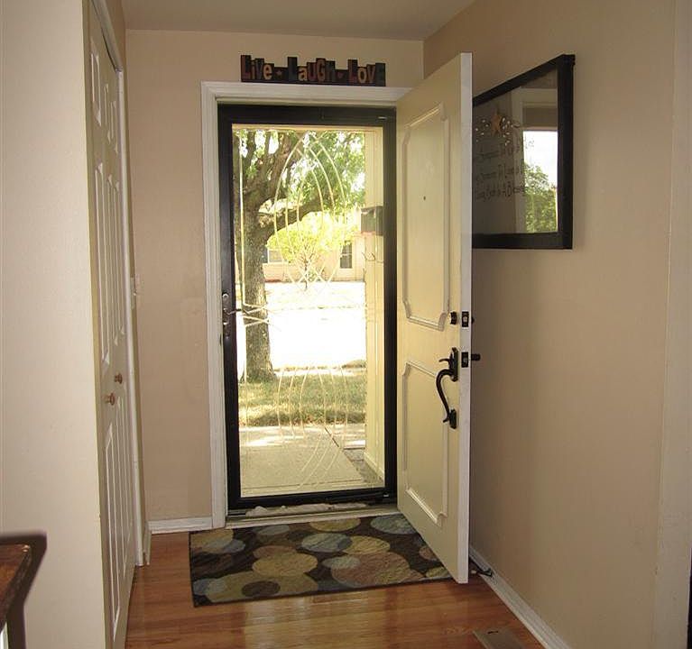 1st image of 6633 Summerdale Dr