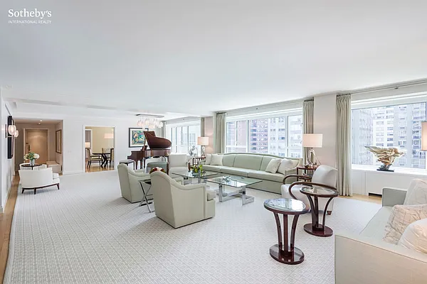 Sold by Sotheby's International Realty | media 1