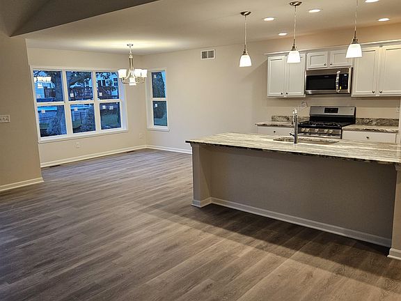 5th image of 5031 Keri Dr