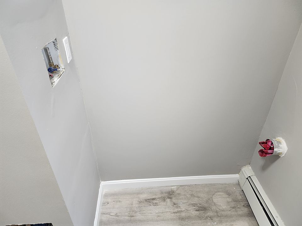 Washer and Dryer hookups